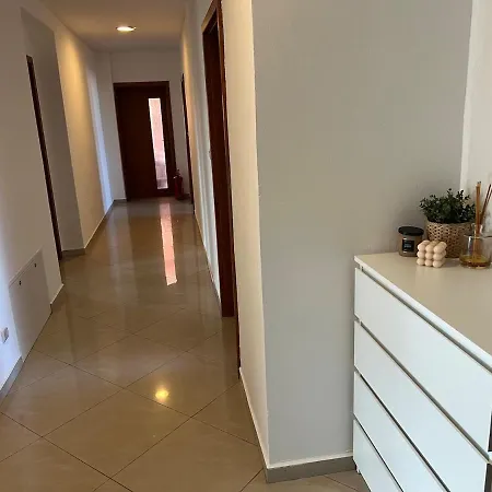 Stylish Presov, Panoramic View & Parking Apartamento