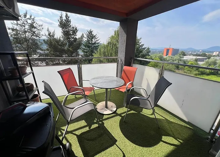 Stylish Presov, Panoramic View & Parking Apartman
